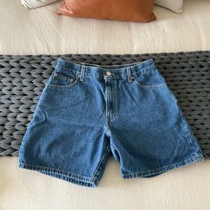 Levi’s Shorts Dark Wash
